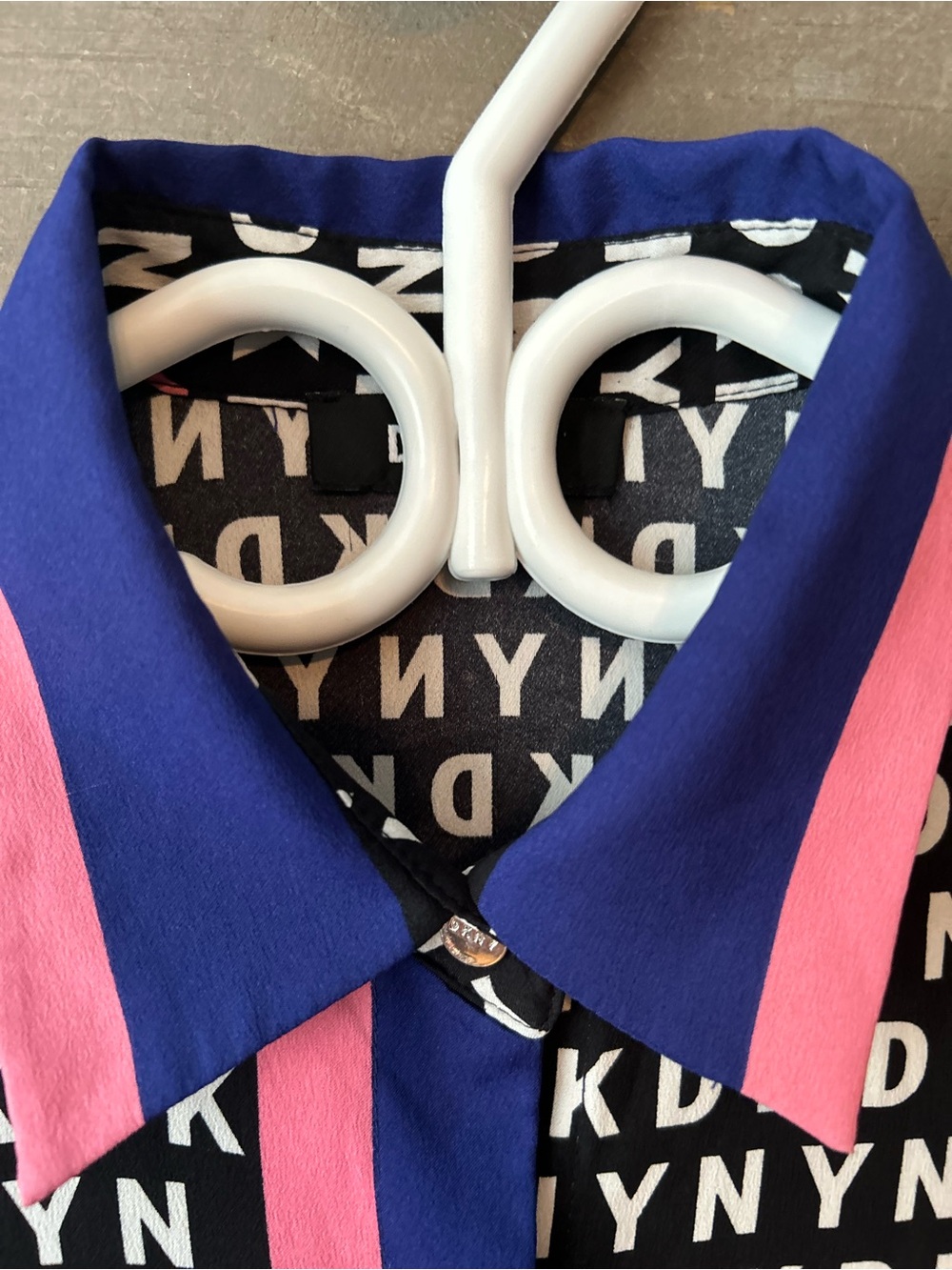 DKNY blouse - Picture 4 of 11
